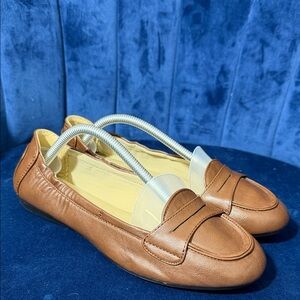 Cushionaire Brown Loafers for Women Size 7.5